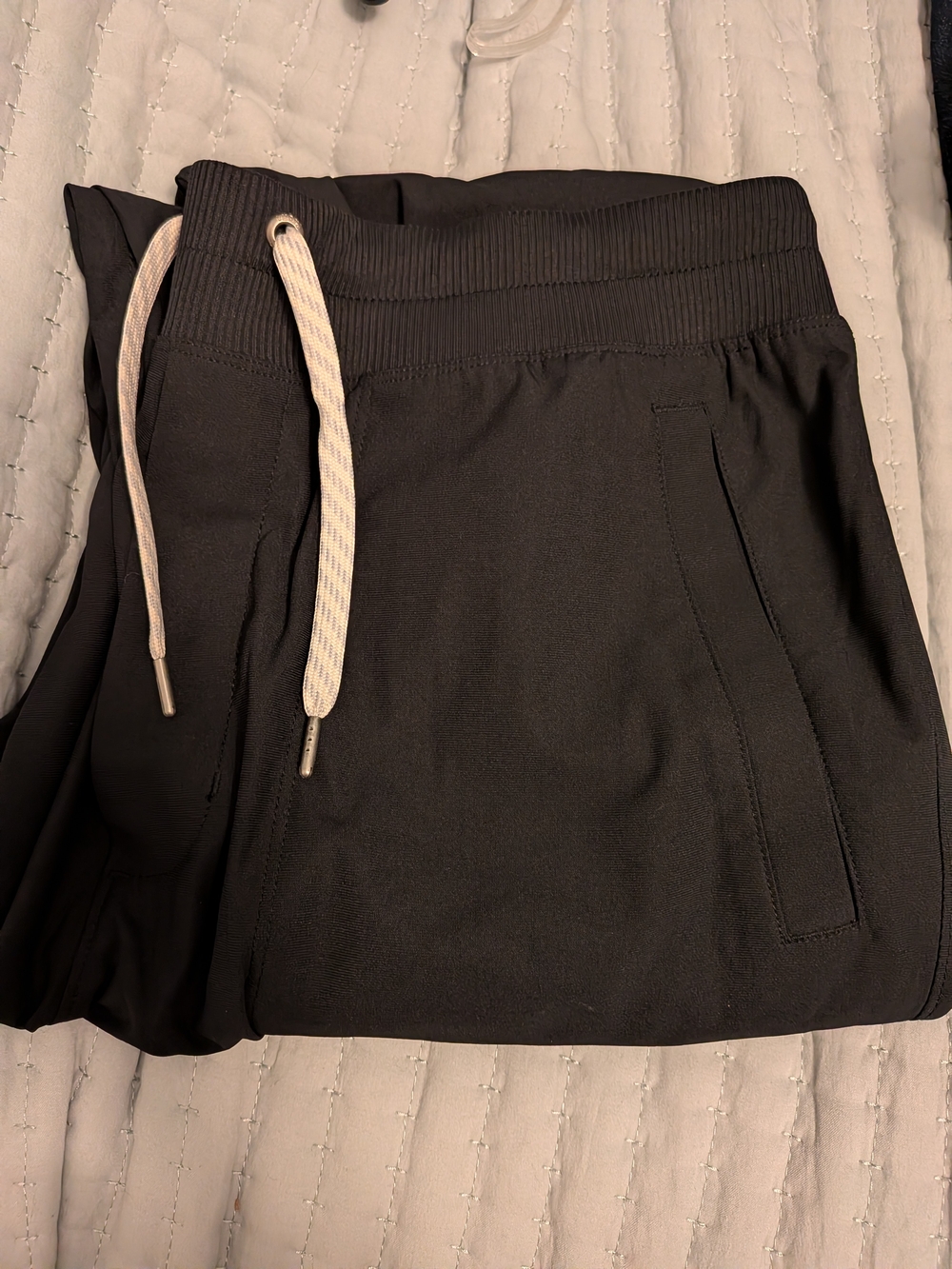 Vuori Meta Black Jogger Pants with White Drawcord